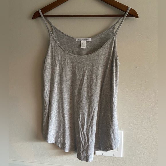 ❣️ FREE ADD ON ❣️for bundles over $20 SWS Essentials basic gray tank - Picture 1 of 5